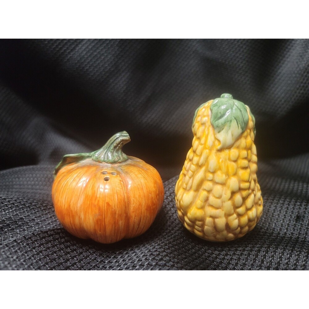 Salt & Pepper Shaker Set Pumpkin Squash/Gourd Ceramic 1995 Fall Autumn